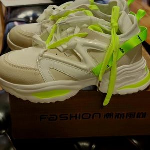 womans ABO Fasion Athletic shoe